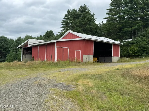 $800,000 | 474 Groveside Road, Pittstown, NY 12090