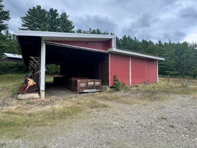 $800,000 | 474 Groveside Road, Pittstown, NY 12090