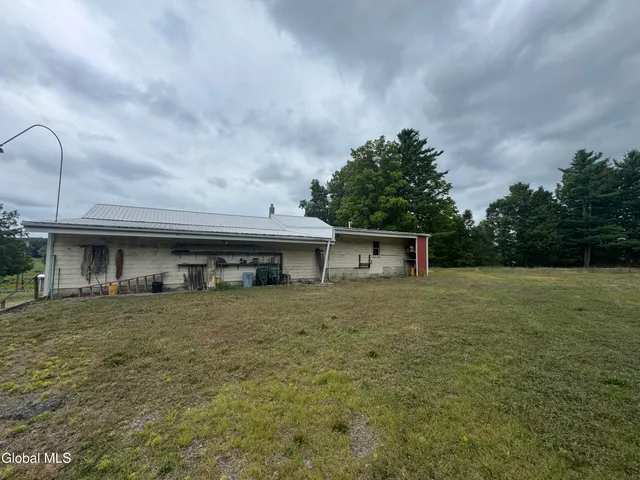 $800,000 | 474 Groveside Road, Pittstown, NY 12090