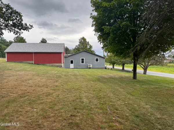 $800,000 | 474 Groveside Road, Pittstown, NY 12090