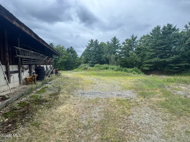 $800,000 | 474 Groveside Road, Pittstown, NY 12090