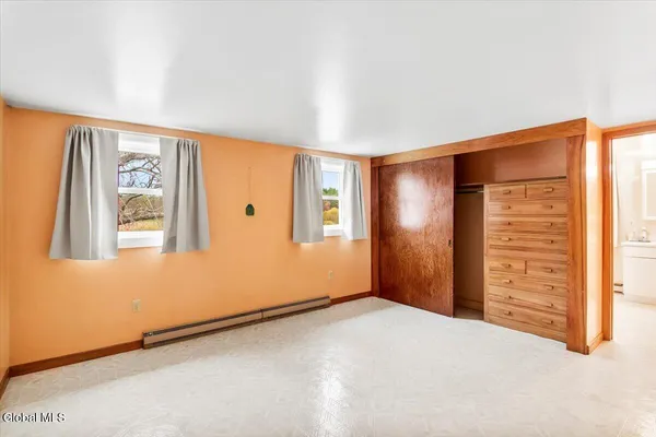 $800,000 | 474 Groveside Road, Pittstown, NY 12090