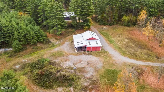 $800,000 | 474 Groveside Road, Pittstown, NY 12090