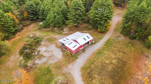 $800,000 | 474 Groveside Road, Pittstown, NY 12090