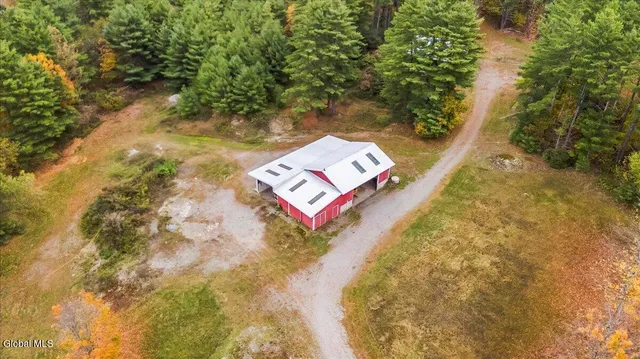 $800,000 | 474 Groveside Road, Pittstown, NY 12090