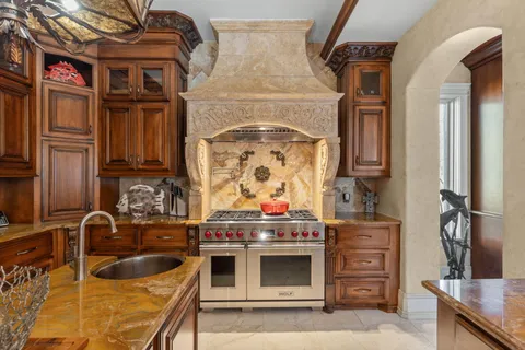 $2,999,999 | 437 Admiral Court, Destin, FL 32541