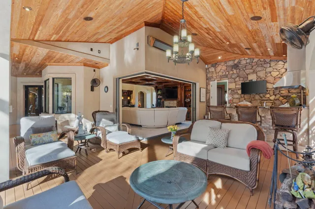 $2,999,999 | 437 Admiral Court, Destin, FL 32541