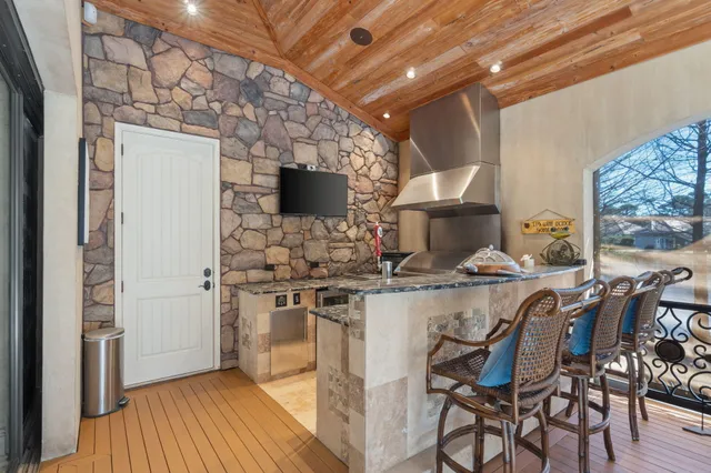 $2,999,999 | 437 Admiral Court, Destin, FL 32541