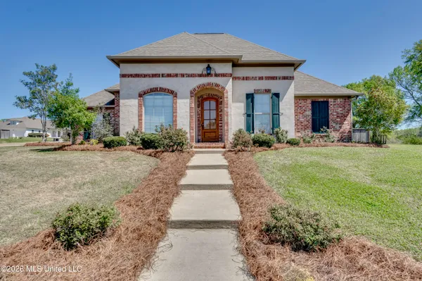 $399,000 | 158 Hampton Hills Boulevard, Canton, MS 39046
