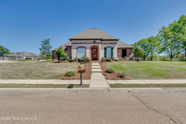$399,000 | 158 Hampton Hills Boulevard, Canton, MS 39046
