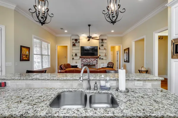 $399,000 | 158 Hampton Hills Boulevard, Canton, MS 39046