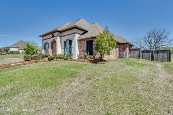 $399,000 | 158 Hampton Hills Boulevard, Canton, MS 39046