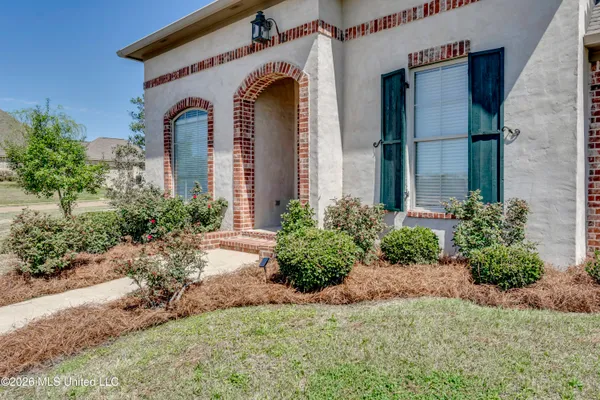 $399,000 | 158 Hampton Hills Boulevard, Canton, MS 39046