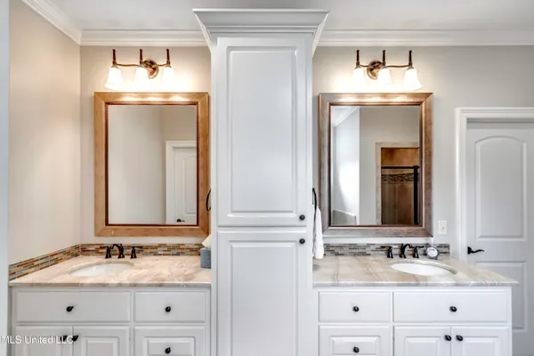 $399,000 | 158 Hampton Hills Boulevard, Canton, MS 39046