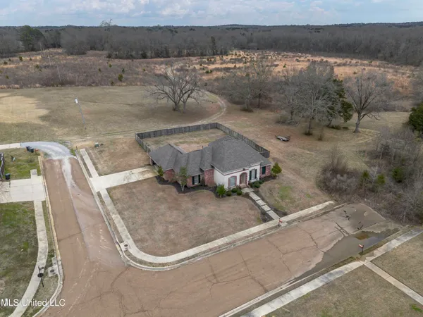 $399,000 | 158 Hampton Hills Boulevard, Canton, MS 39046