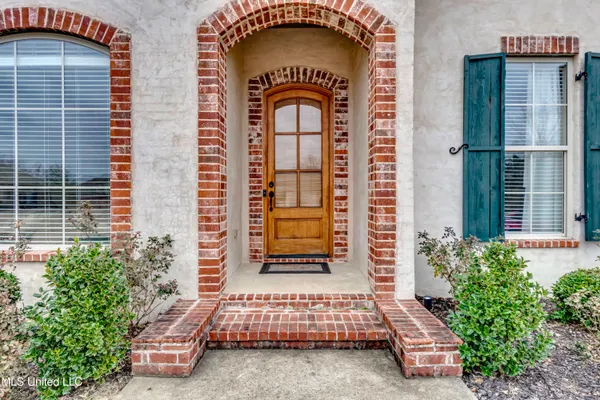 $399,000 | 158 Hampton Hills Boulevard, Canton, MS 39046