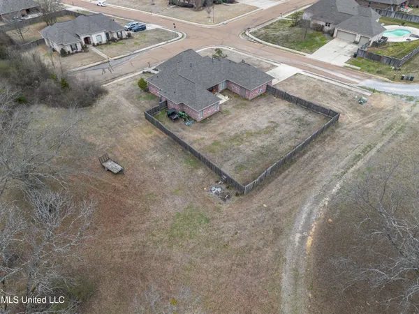 $399,000 | 158 Hampton Hills Boulevard, Canton, MS 39046