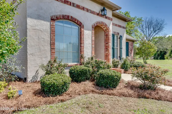 $399,000 | 158 Hampton Hills Boulevard, Canton, MS 39046
