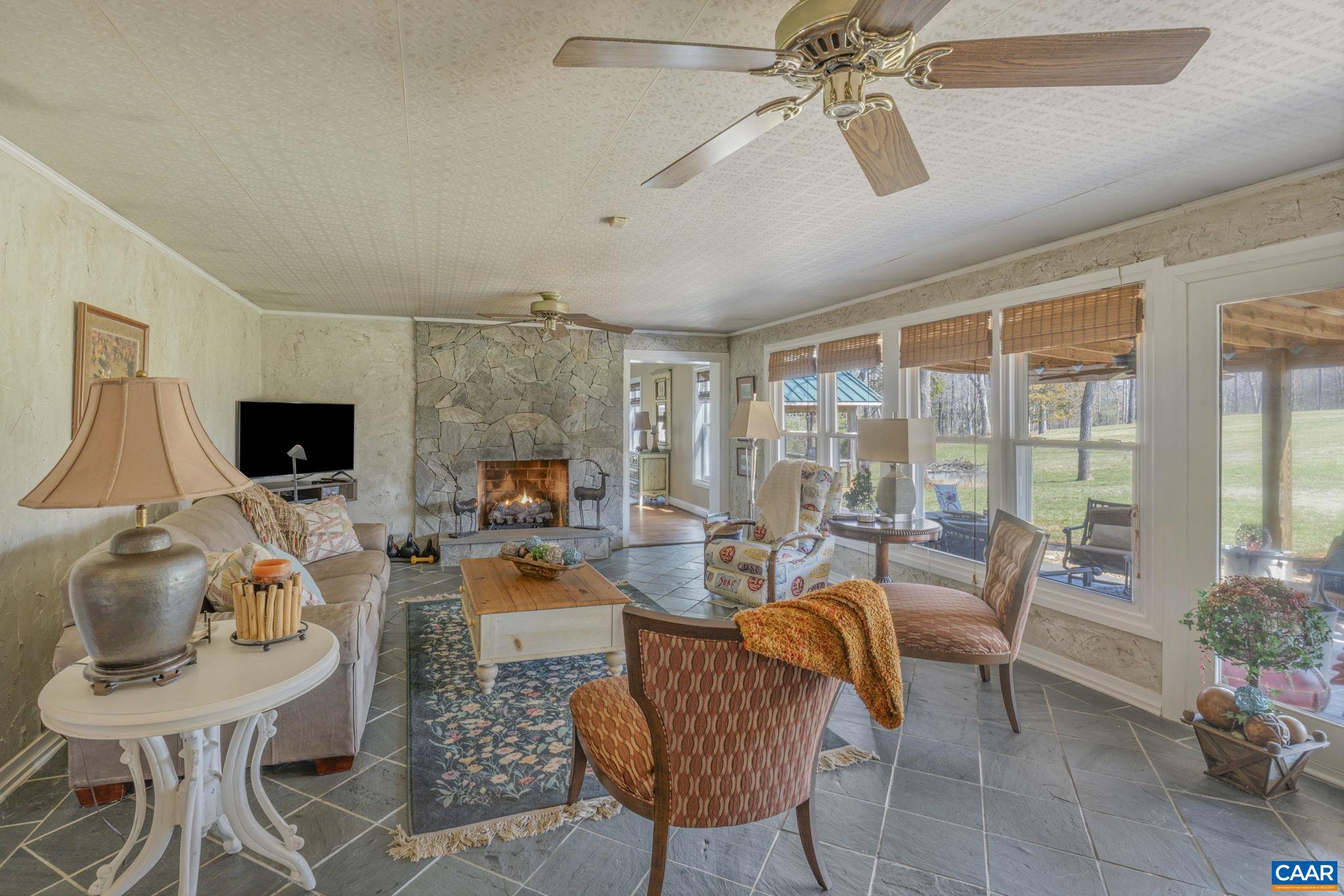 1353 Banton Shop Road Dillwyn, VA 23936 - Photo 3 of 57