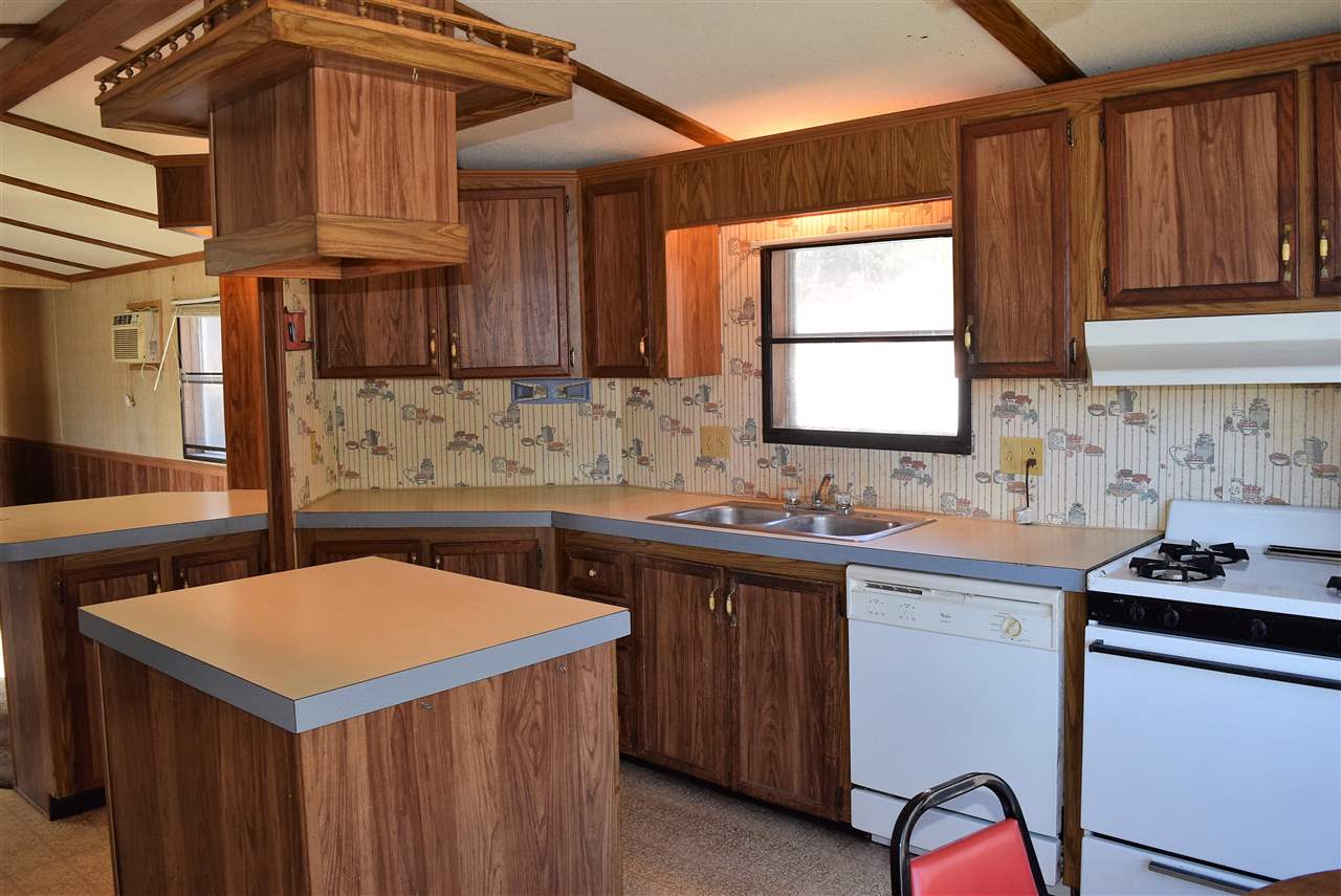 378 West Main Street Lunenburg, VT 05906 - Photo 8 of 23