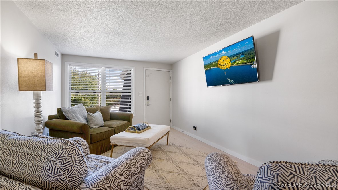 1098 Passover Road, Unit 201A Osage Beach, MO 65065 - Photo 5 of 26