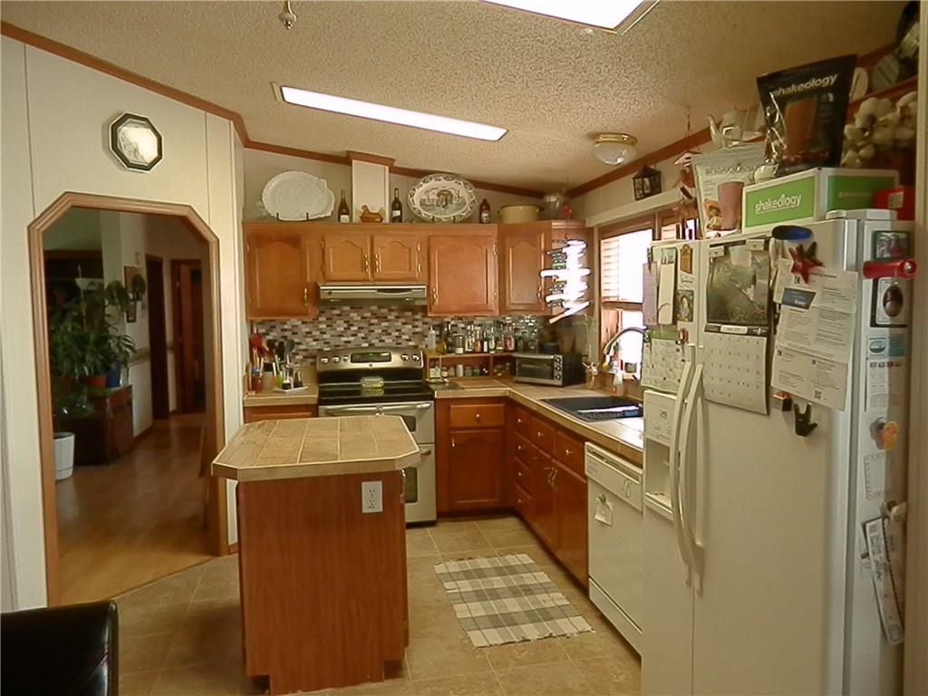 438 Cool Evening Road Cloverdale, IN 46120 - Photo 3 of 17 Gallery Image 3