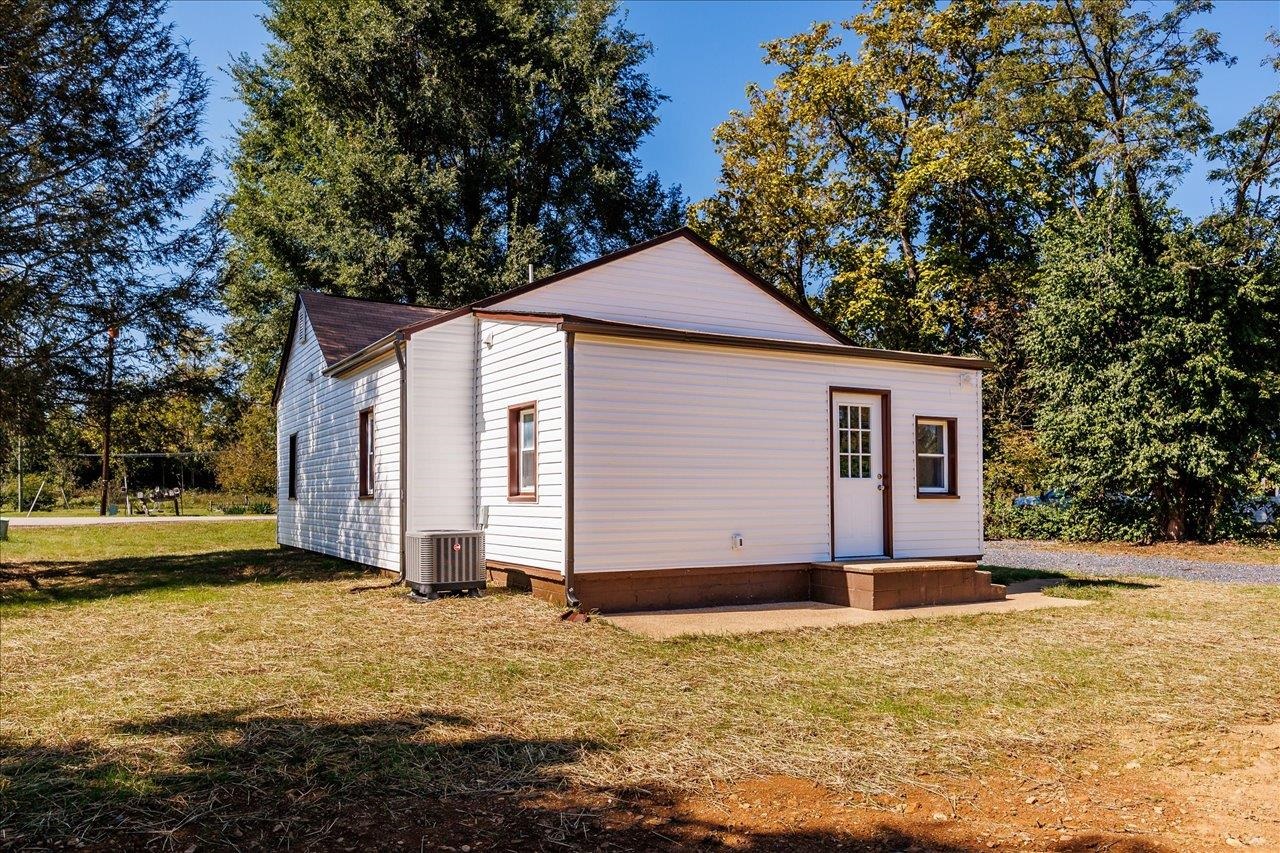 1758 Mt Torrey Road Lyndhurst, VA 22952 - Photo 25 of 30 Gallery Image 25
