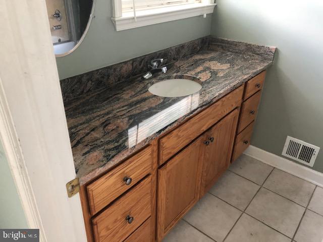 14517 Rock Creek Road Brandywine, MD 20613 - Photo 17 of 28 Jack and Jill bath