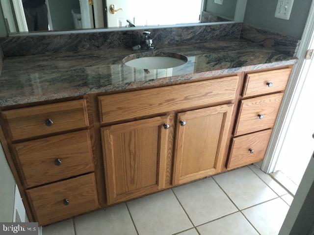 14517 Rock Creek Road Brandywine, MD 20613 - Photo 19 of 28 Jack and Jill bath