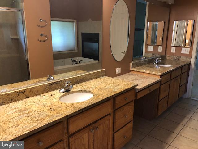 14517 Rock Creek Road Brandywine, MD 20613 - Photo 25 of 28 Master bath