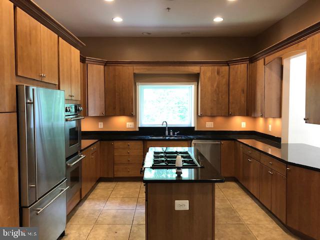 14517 Rock Creek Road Brandywine, MD 20613 - Photo 9 of 28 Kitchen