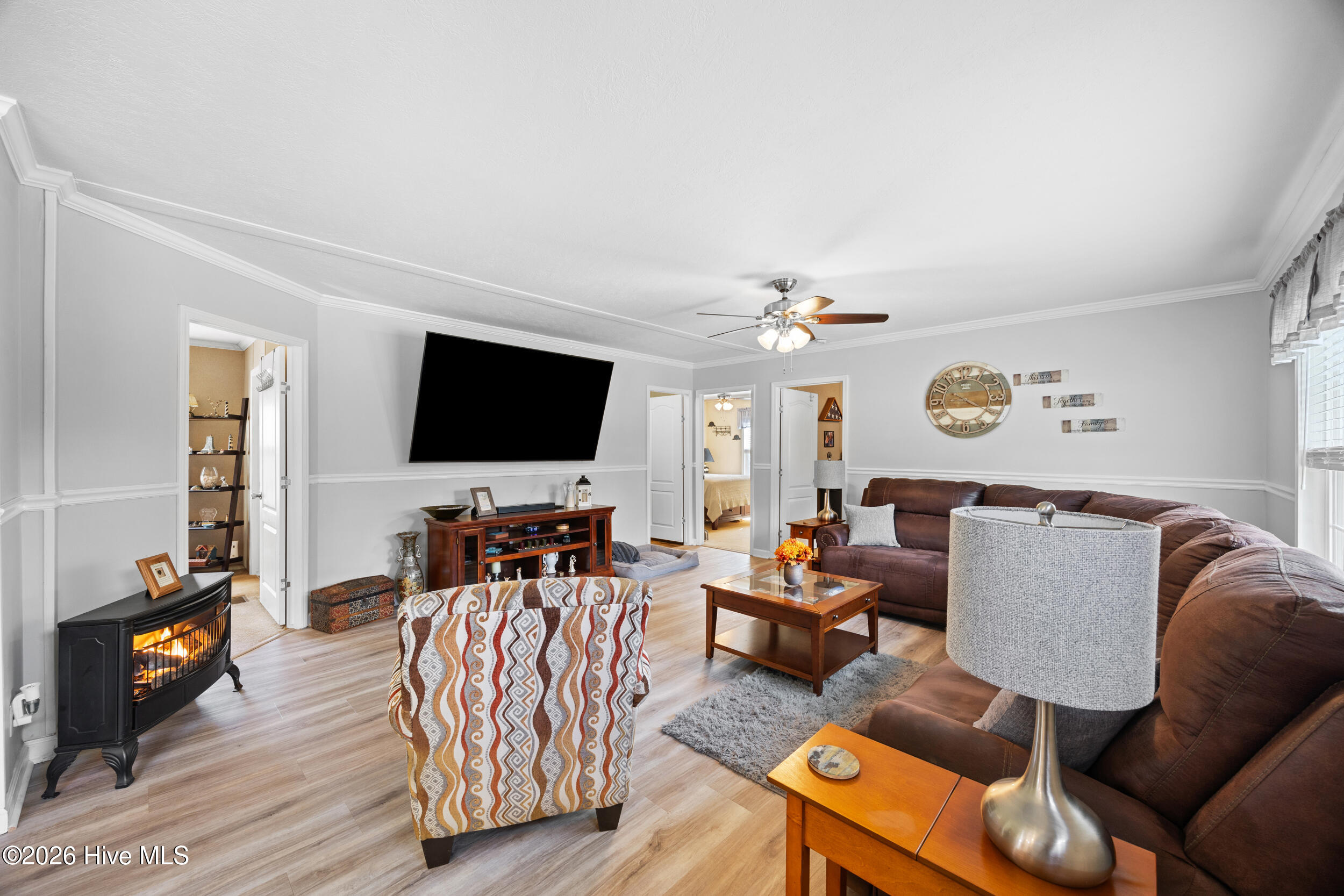 910 Beasley's Mill Road Warsaw, NC 28398 - Photo 8 of 24 5_living room