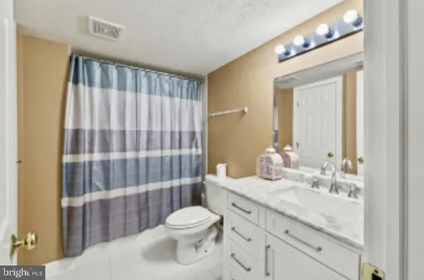$940,000 | 2501 Friendship Heights Drive, Fort Washington, MD 20744