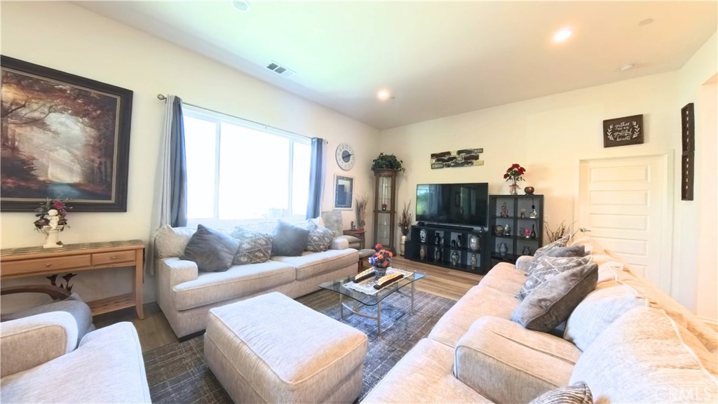 1413 Reeds Way San Jacinto, CA 92582 - Photo 13 of 28
