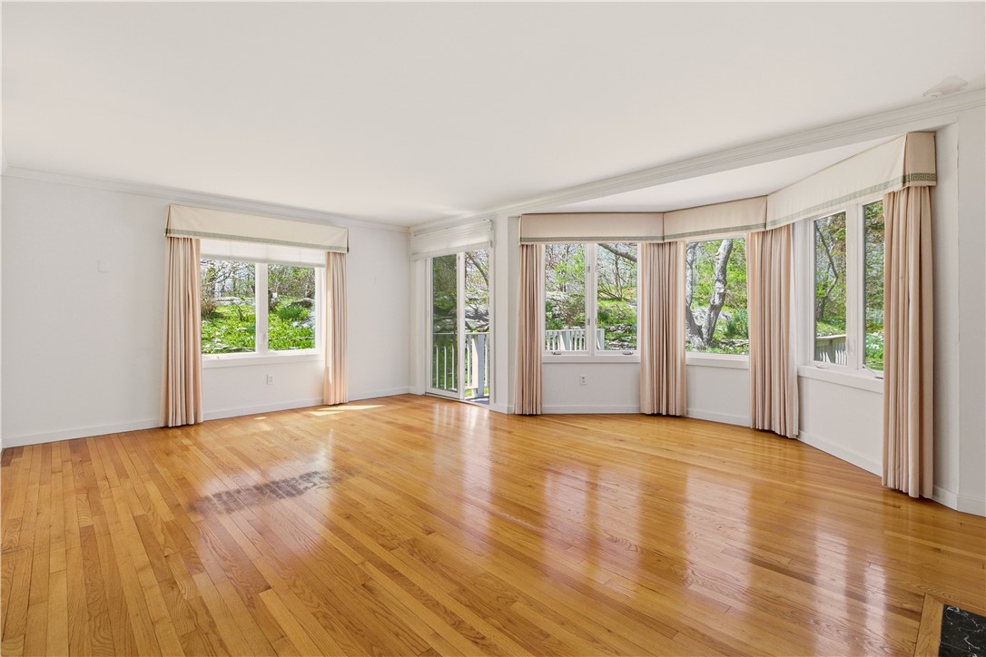 15 Hammersmith Road, Unit 30A Newport, RI 02840 - Photo 21 of 49
