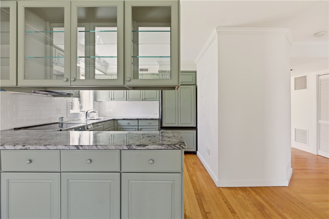 15 Hammersmith Road, Unit 30A Newport, RI 02840 - Photo 9 of 49