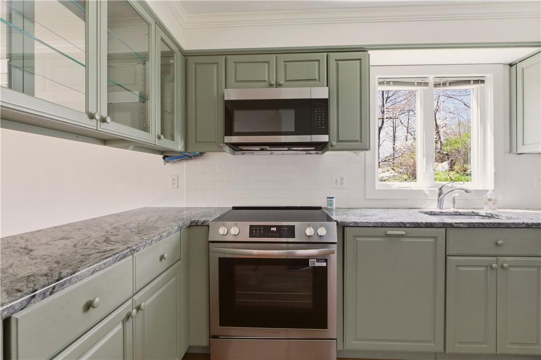 15 Hammersmith Road, Unit 30A Newport, RI 02840 - Photo 10 of 49