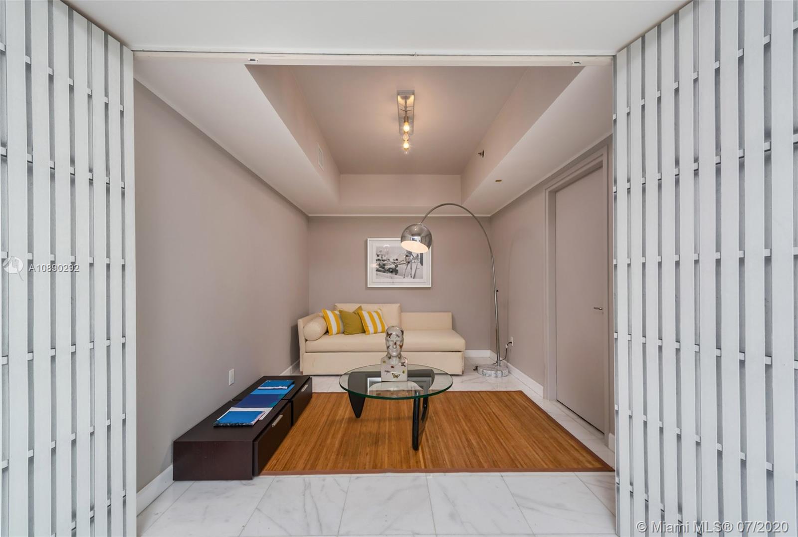 450 Alton Road, Unit 1705 Miami Beach, FL 33139 - Photo 23 of 31