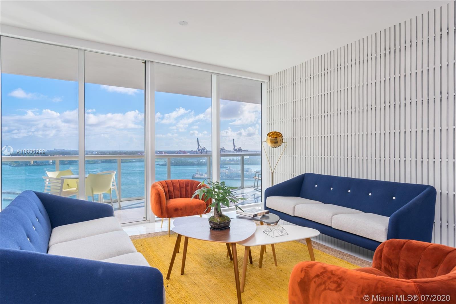 450 Alton Road, Unit 1705 Miami Beach, FL 33139 - Photo 4 of 31