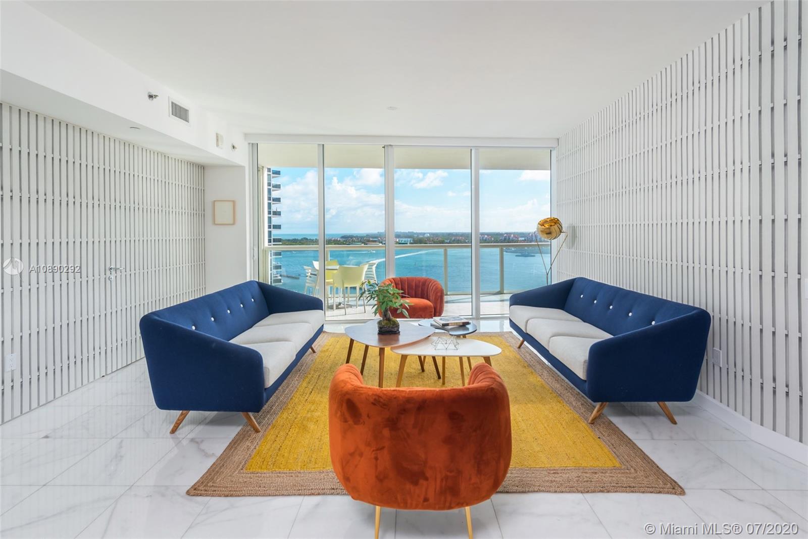 450 Alton Road, Unit 1705 Miami Beach, FL 33139 - Photo 6 of 31