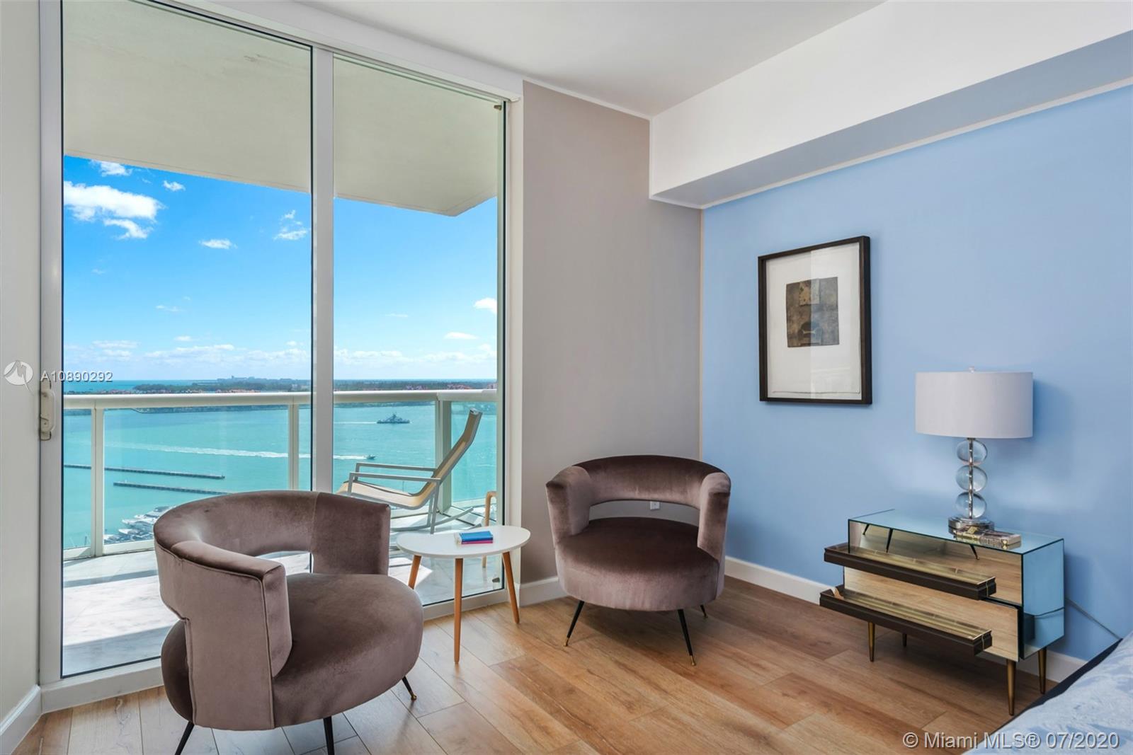450 Alton Road, Unit 1705 Miami Beach, FL 33139 - Photo 10 of 31