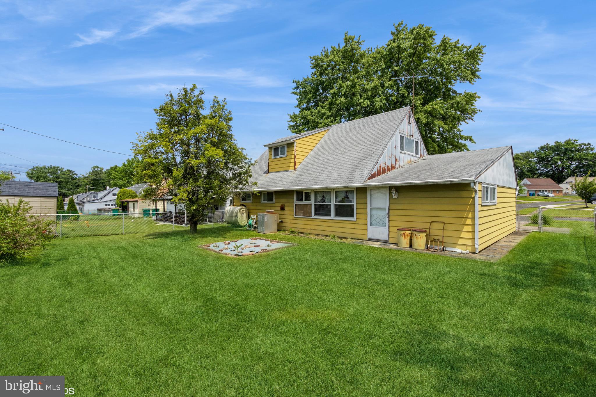 27 Mintleaf Road Levittown, PA 19056 - Photo 24 of 24 Backyard