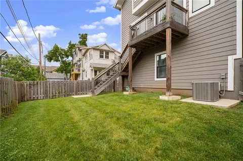 $790,000 | 725 West 44th Terrace, Kansas City, MO 64111
