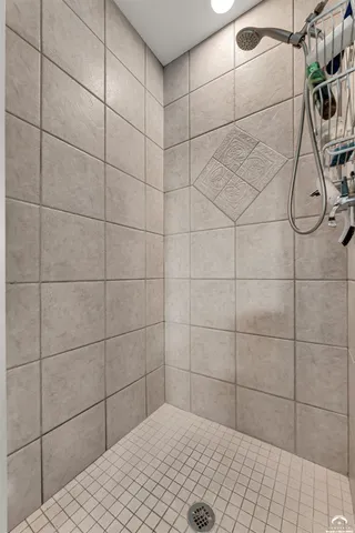 $1,299,000 | 748 North 1851 Diagonal Road, Lecompton, KS 66050