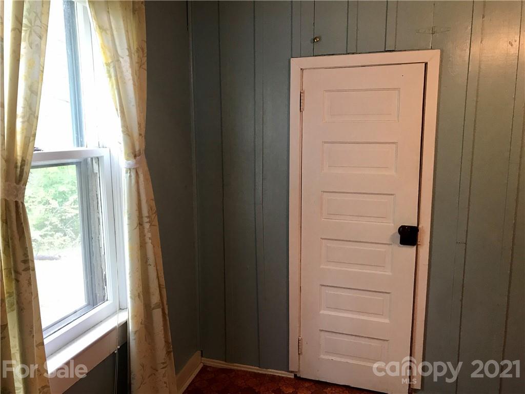 60 Riddle Road Swannanoa, NC 28778 - Photo 27 of 40 Gallery Image 27