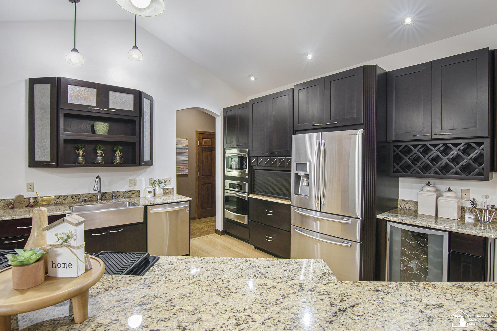 12855 Albain Road Petersburg, MI 49270 - Photo 10 of 45 Gallery Image 10