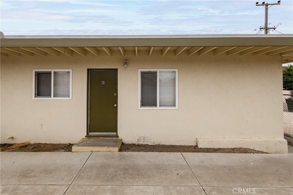 321 North K Street Lompoc, CA 93436 - Photo 22 of 32 a front view of a house