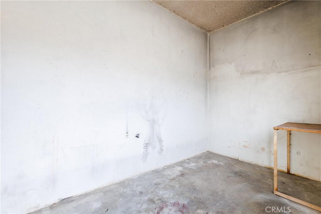 321 North K Street Lompoc, CA 93436 - Photo 28 of 32 a view of small space