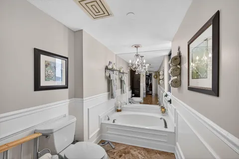 $1,100,000 | 4000 North Ocean Drive, Unit 904, Singer Island, FL 33404