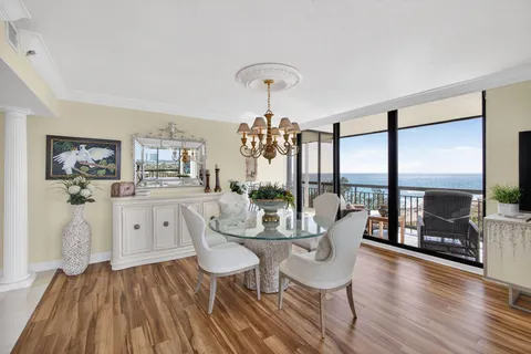 $1,100,000 | 4000 North Ocean Drive, Unit 904, Singer Island, FL 33404